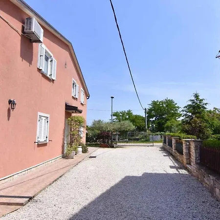 Lovely With Private Garden * 우마그